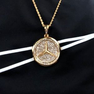 Meet your Posher, Charles